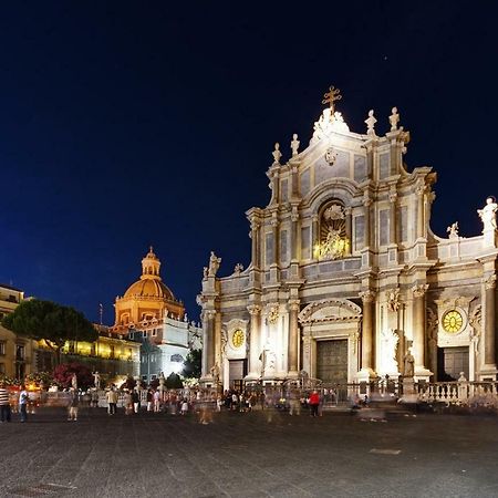 Sake Family Suite - Xl Apartment In The Heart Of The City Catania Exterior foto