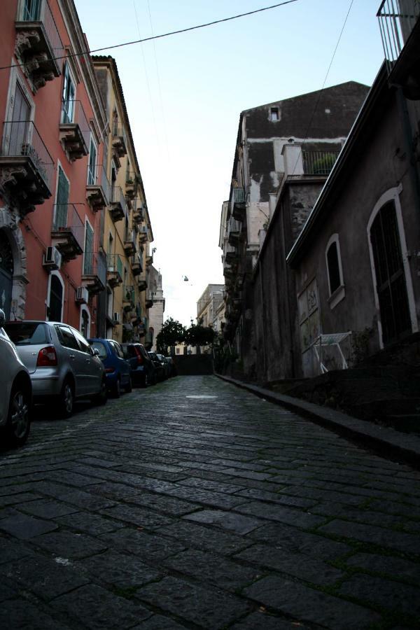 Sake Family Suite - Xl Apartment In The Heart Of The City Catania Exterior foto